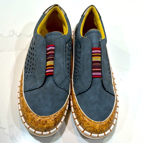 Unbranded Slip On Shoes - Picture 2 of 7